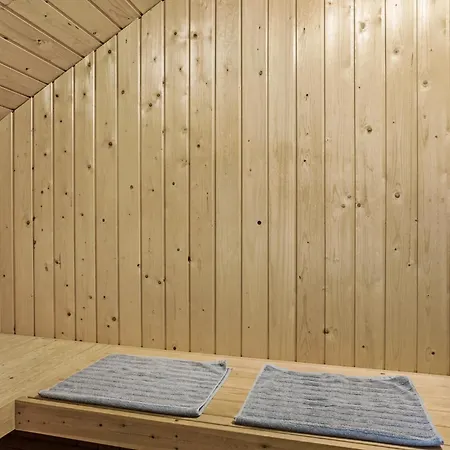 Vakantiehuis Three-bedroom In Thyholm