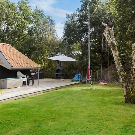 Three-bedroom In Vakantiehuis *