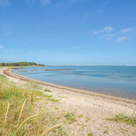 Vakantiehuis Three-bedroom In Thyholm